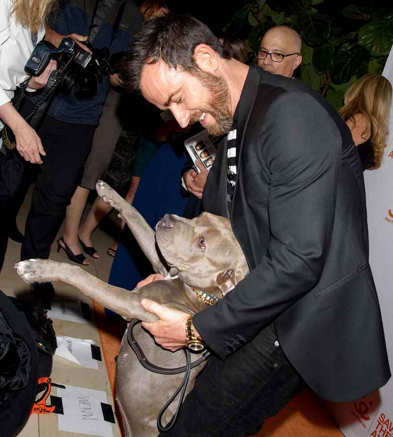Justin-Theroux-Best-Moments-With-Dog-Kuma