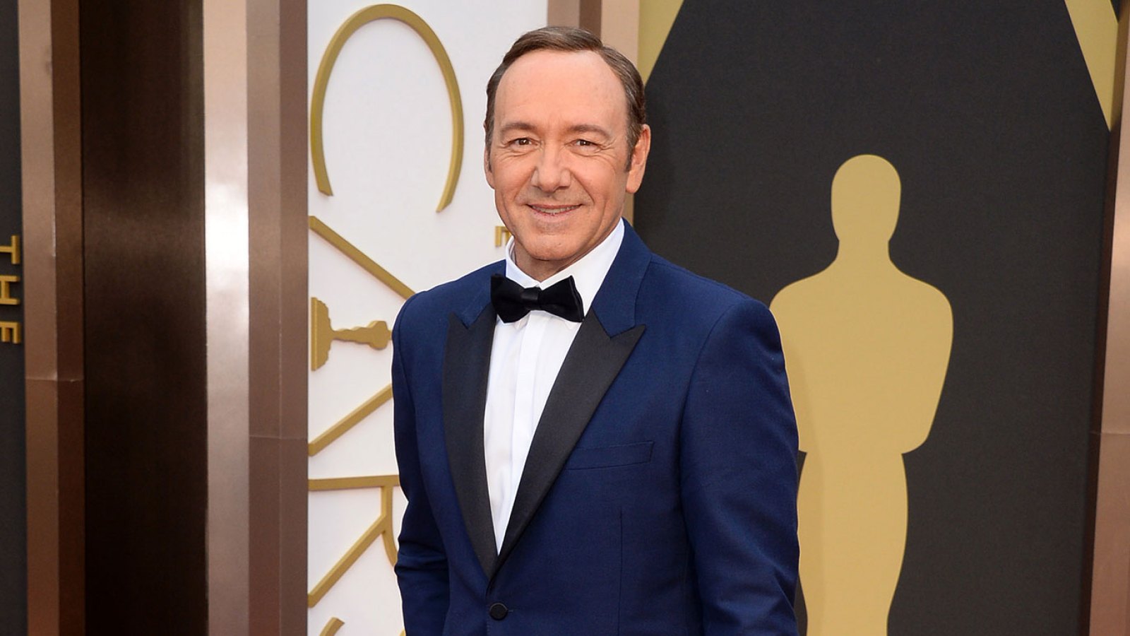 Kevin Spacey Oscars Red Carpet YouTube Fireplace