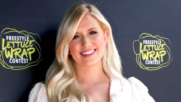 Lauren-Burnham-Wears-1st-Pair-of-Pre-Pregnancy-Jeans-After-Giving-Birth-to-Daughter-Alessi