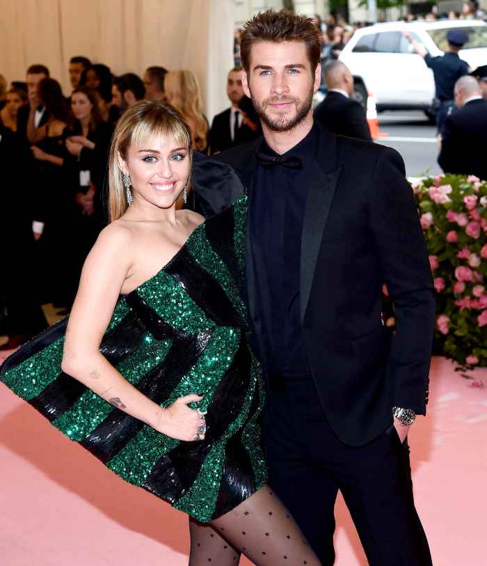 Liam Hemsworth muscles post Miley divorce 2
