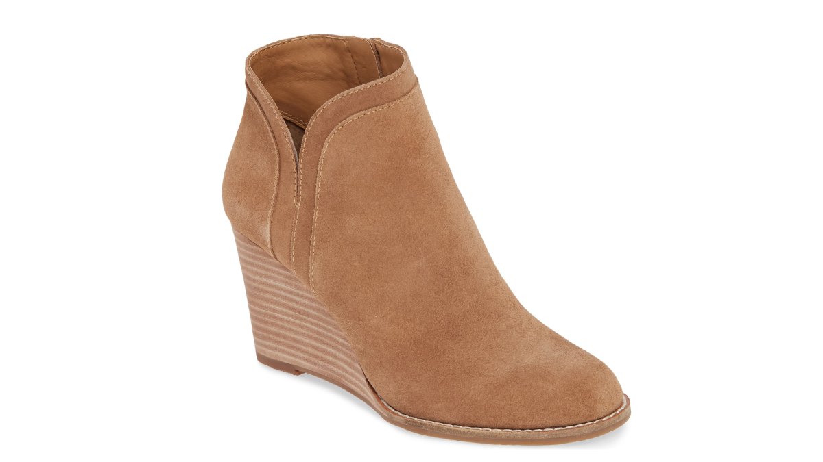 Lucky Brand Yimina Wedge Bootie (Sesame Suede)