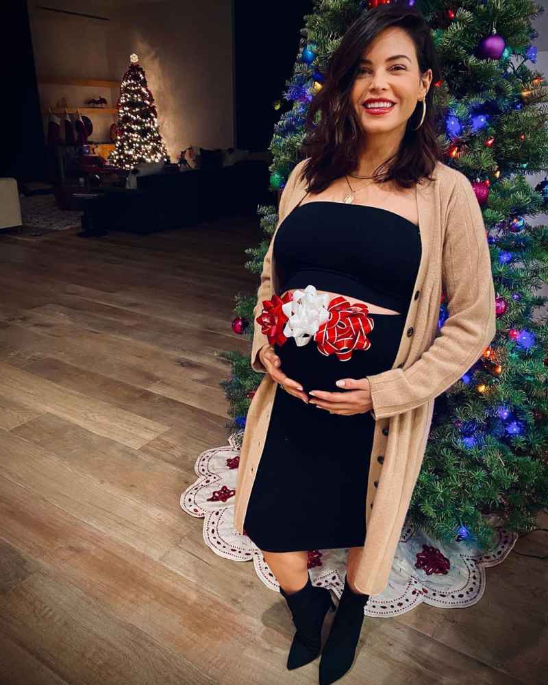 Pregnant Jenna Dewan Christmas