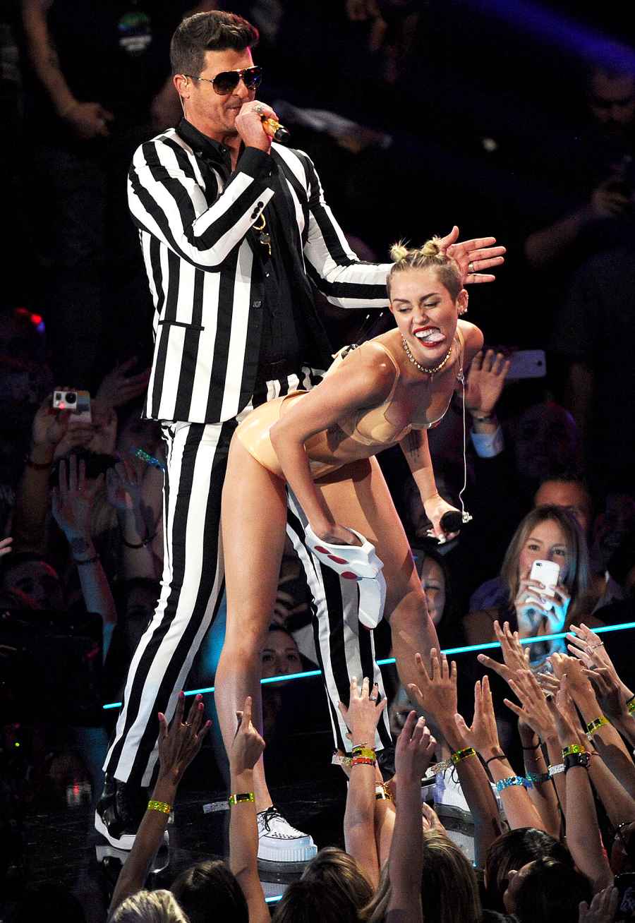 Robin-Thicke-and-Miley-Cyrus