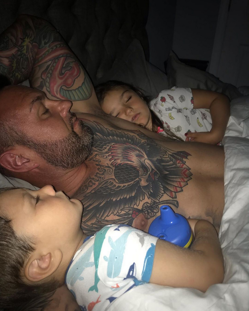 Roger-Matthews-and-Jenni-‘JWoww’-Farley-Not-Spending-Christmas-Together-6