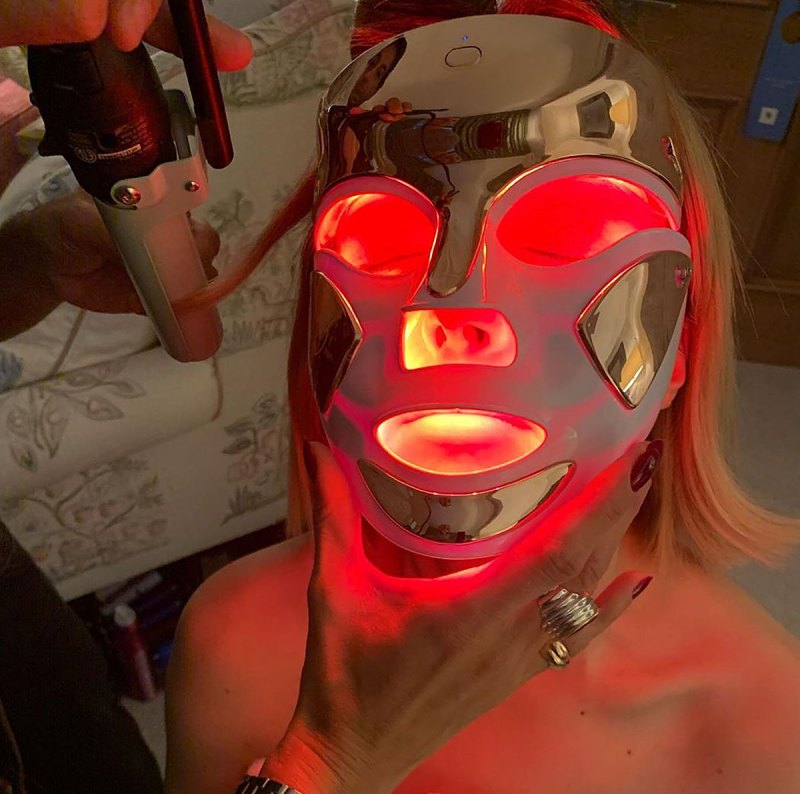 Rose Byrne Face Mask Instagram