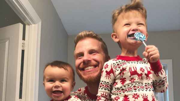 Sean Lowe Tells Sons About Baby Sister’s Birth in Adorable Video
