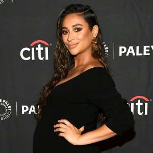 Shay Mitchell Hulu 'Dollface Breast-Feeding Photo With Daughter Atlas