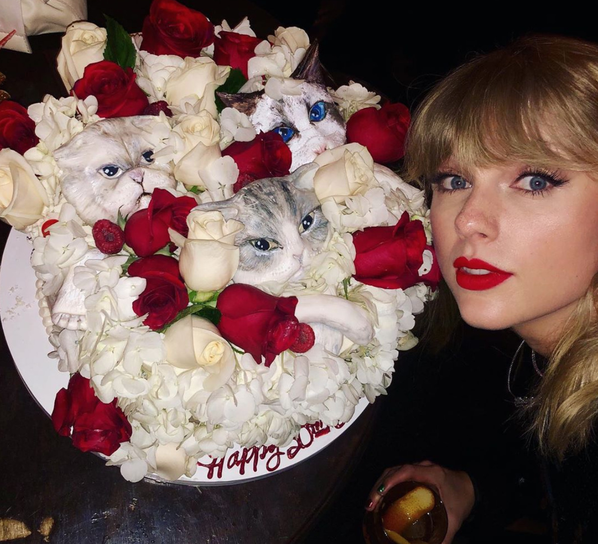 Taylor Swift cake