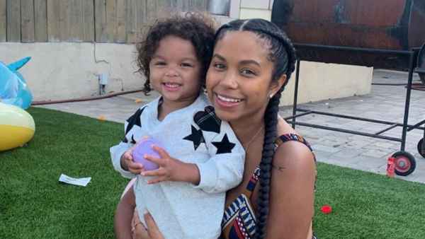 Teen Mom’s Cheyenne Floyd Posts Hospital Pic of 'Happy Girl' Ryder