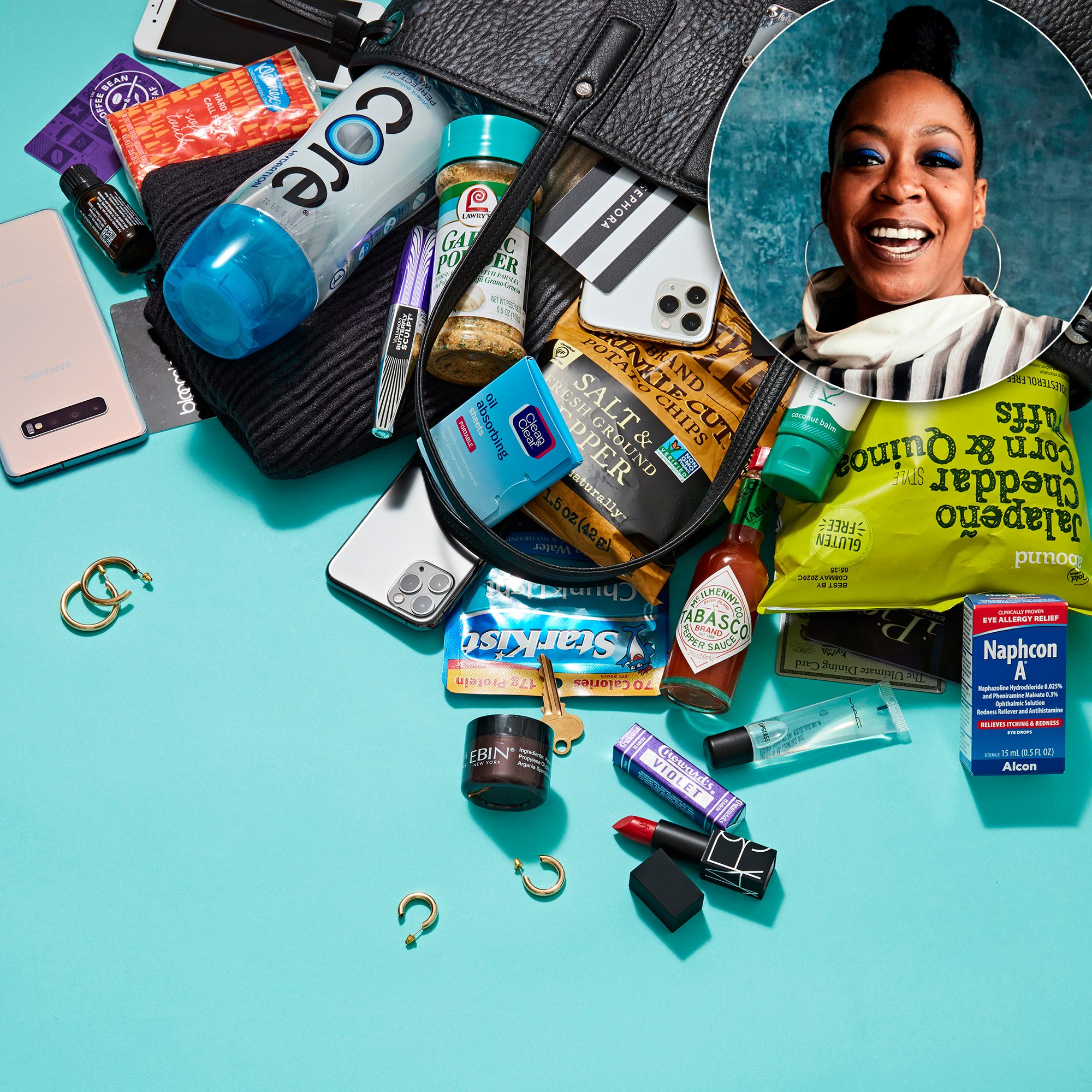 Tichina Arnold: What's in My Bag?