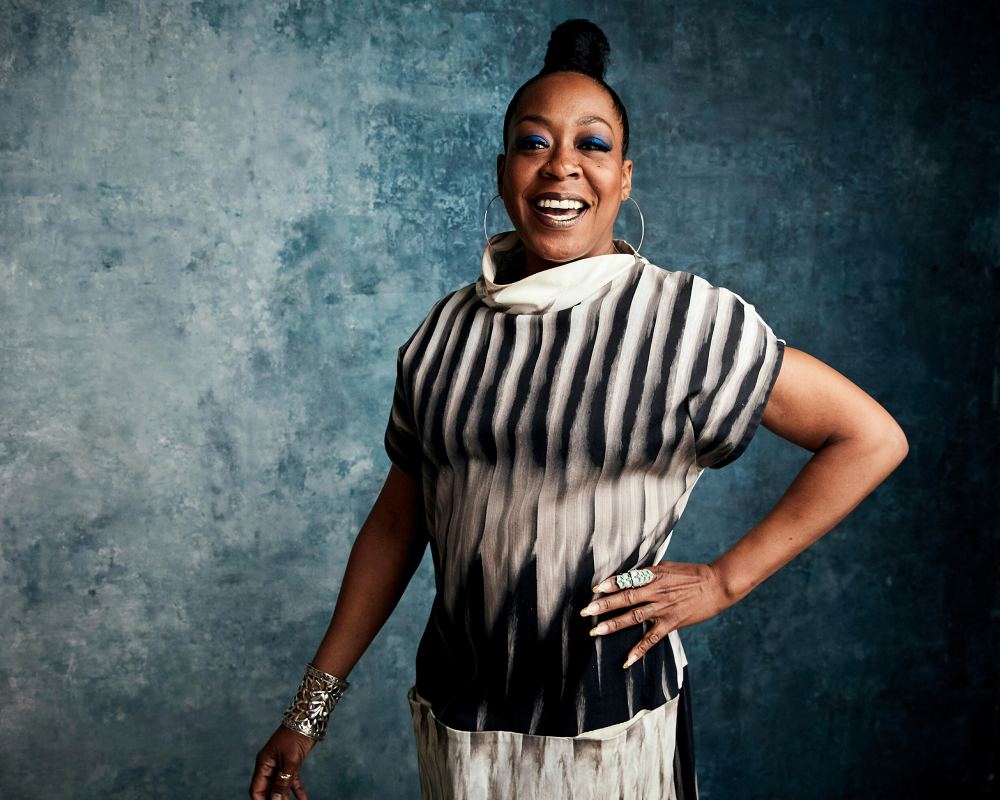 Tichina Arnold: What's in My Bag?