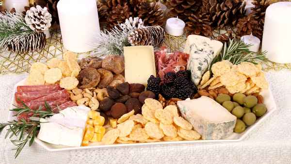 Tips on Hosting a Stylish Holiday Affair