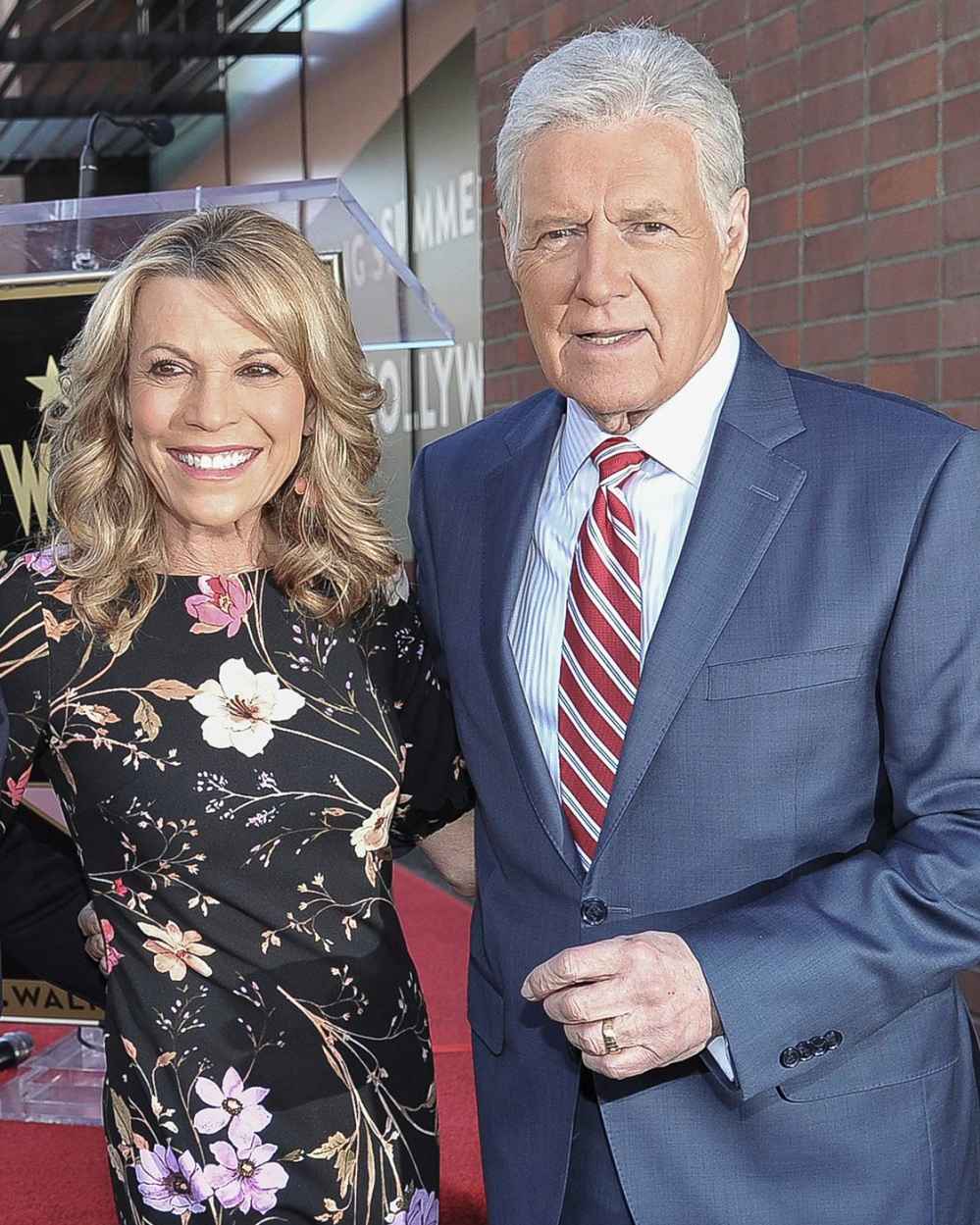 Vanna White Gives an Update on Alex Trebek’s Cancer Battle