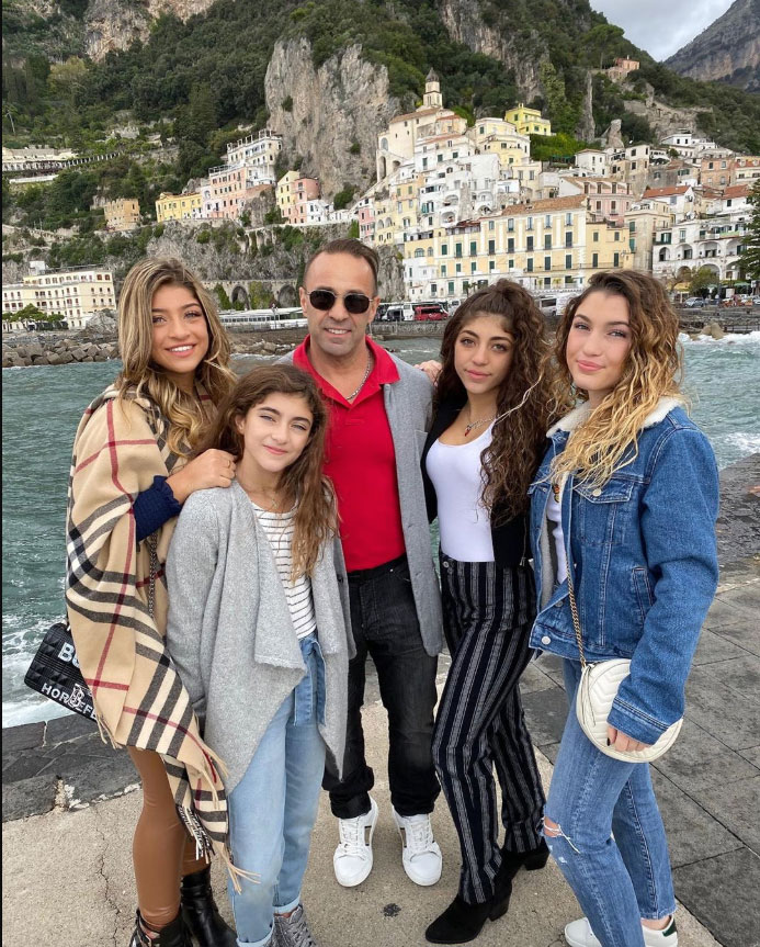 Watch Joe Giudice Reunite With ‘Happy’ Daughters in Italy For Christmas