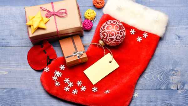 christmas-holiday-stocking-gifts