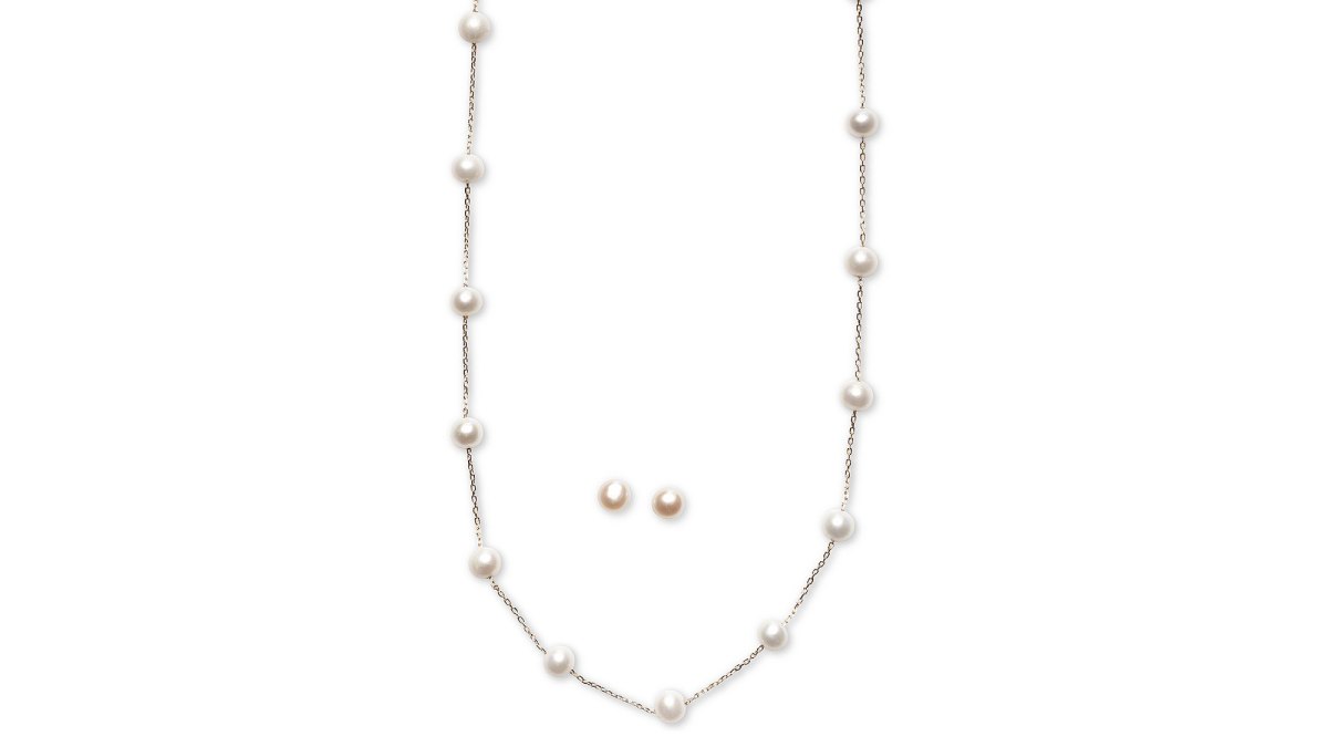 Cultured Freshwater Pearl Station Necklace and Stud Earrings Set
