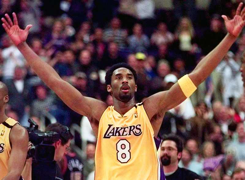 Kobe Bryant Playing for the Lakers in 2000 Kobe Bryants Life in Pictures