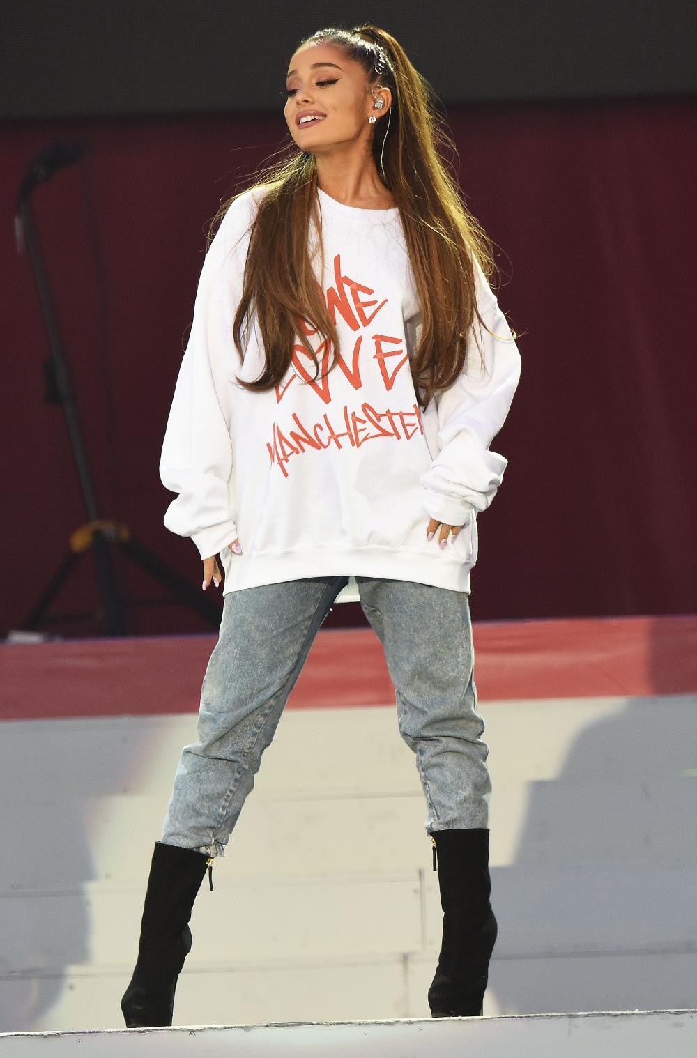 Ariana Grande Clothes and Outfits, Page 17