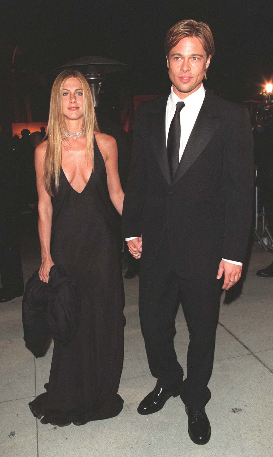 Brad Pitt and Jennifer Aniston Red Carpets - 2000 Oscars