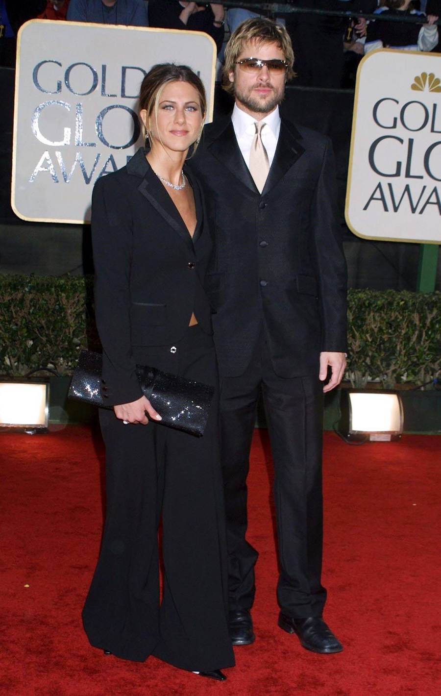 Brad Pitt and Jennifer Aniston Red Carpets - 2002 Golden Globes