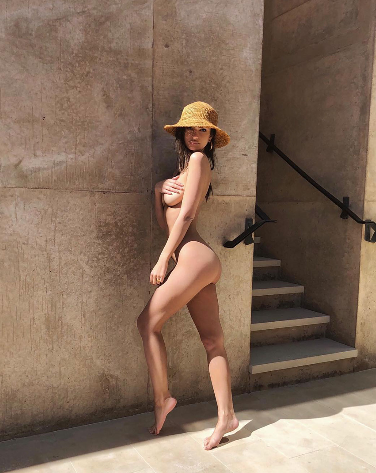 Celebs Go Topless On Instagram - Emily Ratajkowski