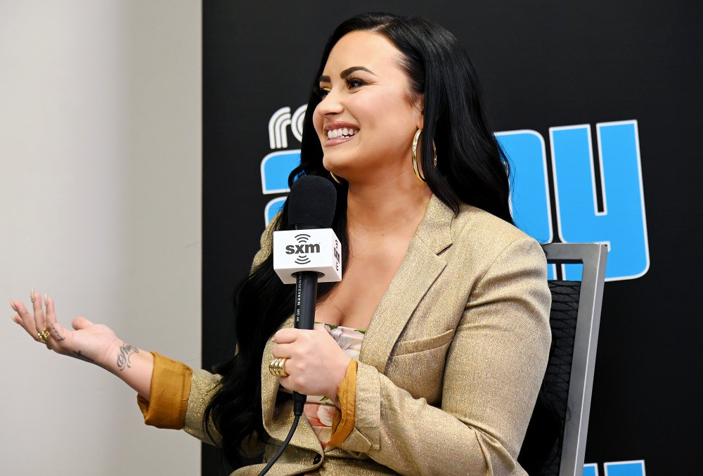 Demi-Lovato-Recalls-the-‘Beautiful-Moment’-When-She-Came-Out-to-Her-Parents