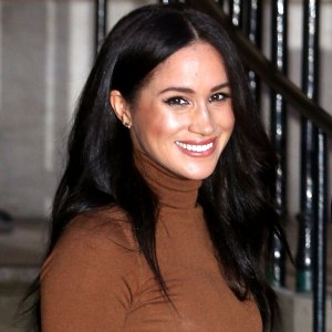 Duchess Meghan Makes Surprise Visit to Vancouver Women’s Center Amid Royal Drama