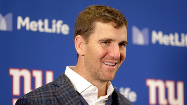 Eli Manning Retires