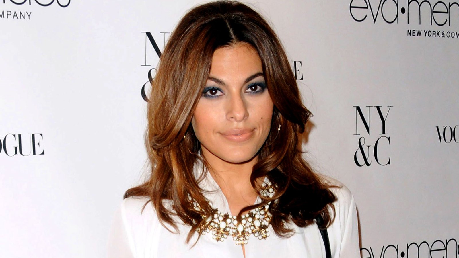 Eva Mendes Offers Kind Words to Instagram Fan Who Criticized Her Style