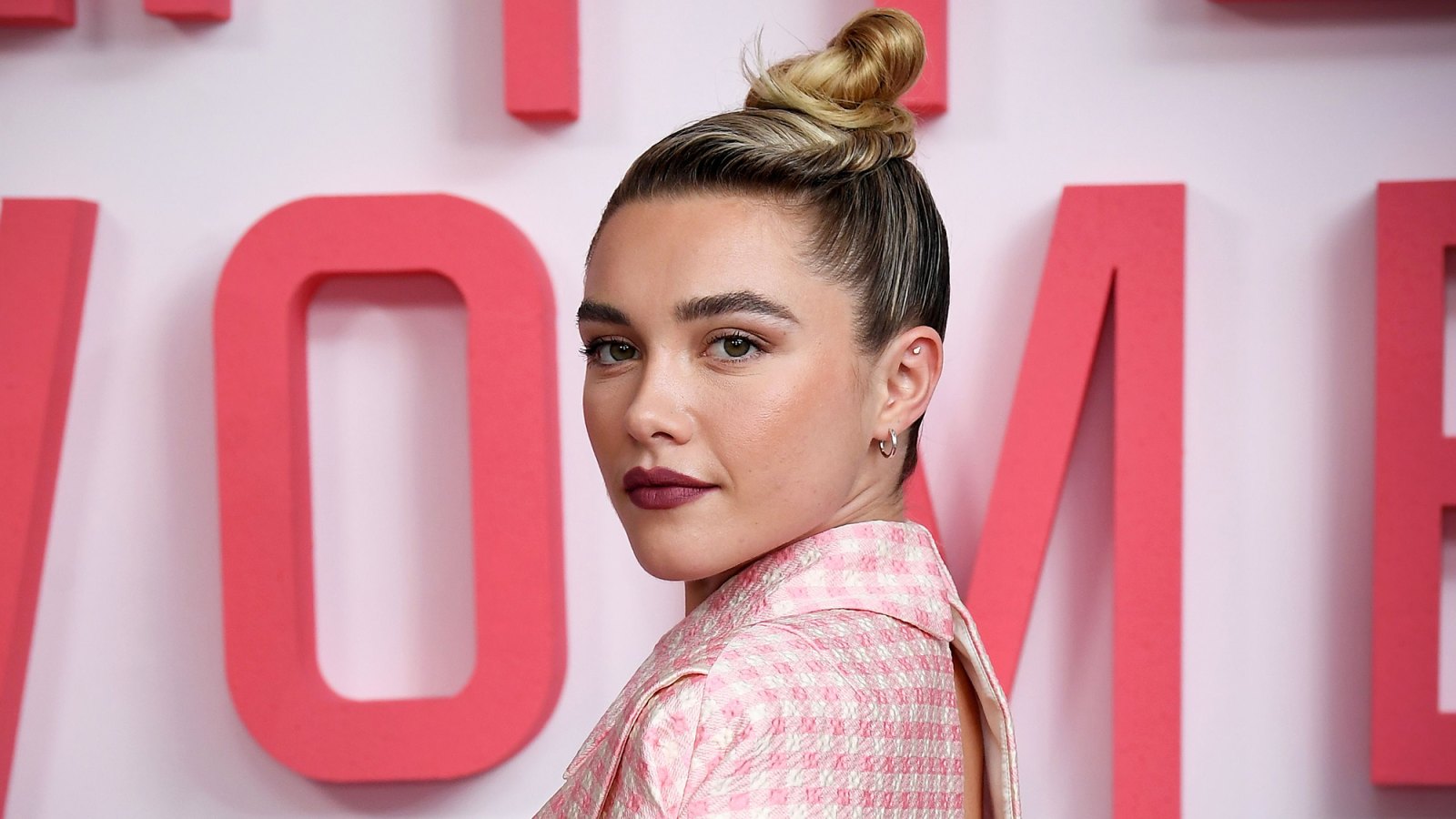 Florence Pugh Celebrates Her Oscar Nomination With a Homemade Cocktail