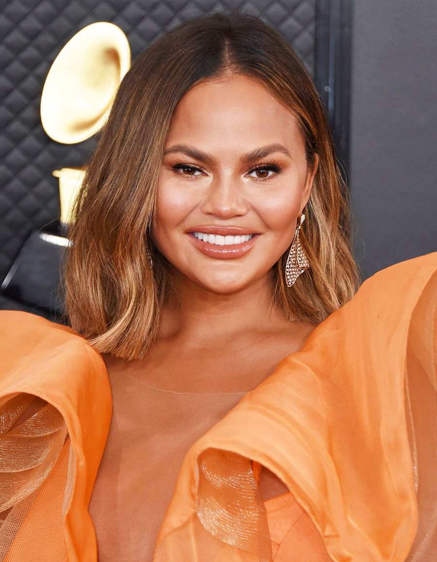 Generous Celebrity Tippers Chrissy Teigen