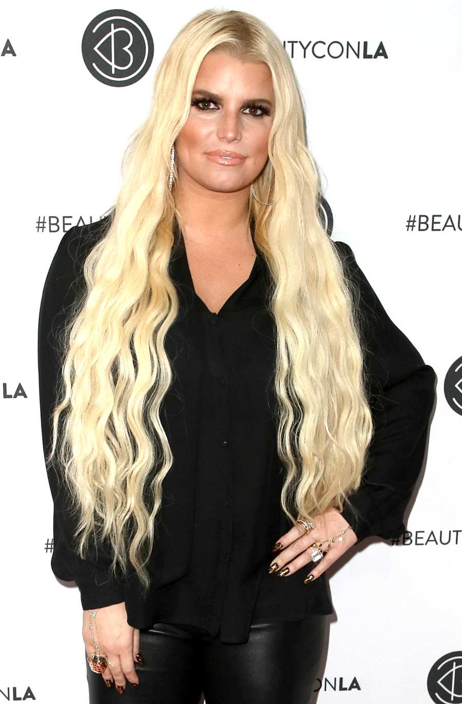 Generous Celebrity Tippers Jessica Simpson