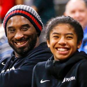 Stars Share #GirlDad Photos in Honor of Kobe Bryant