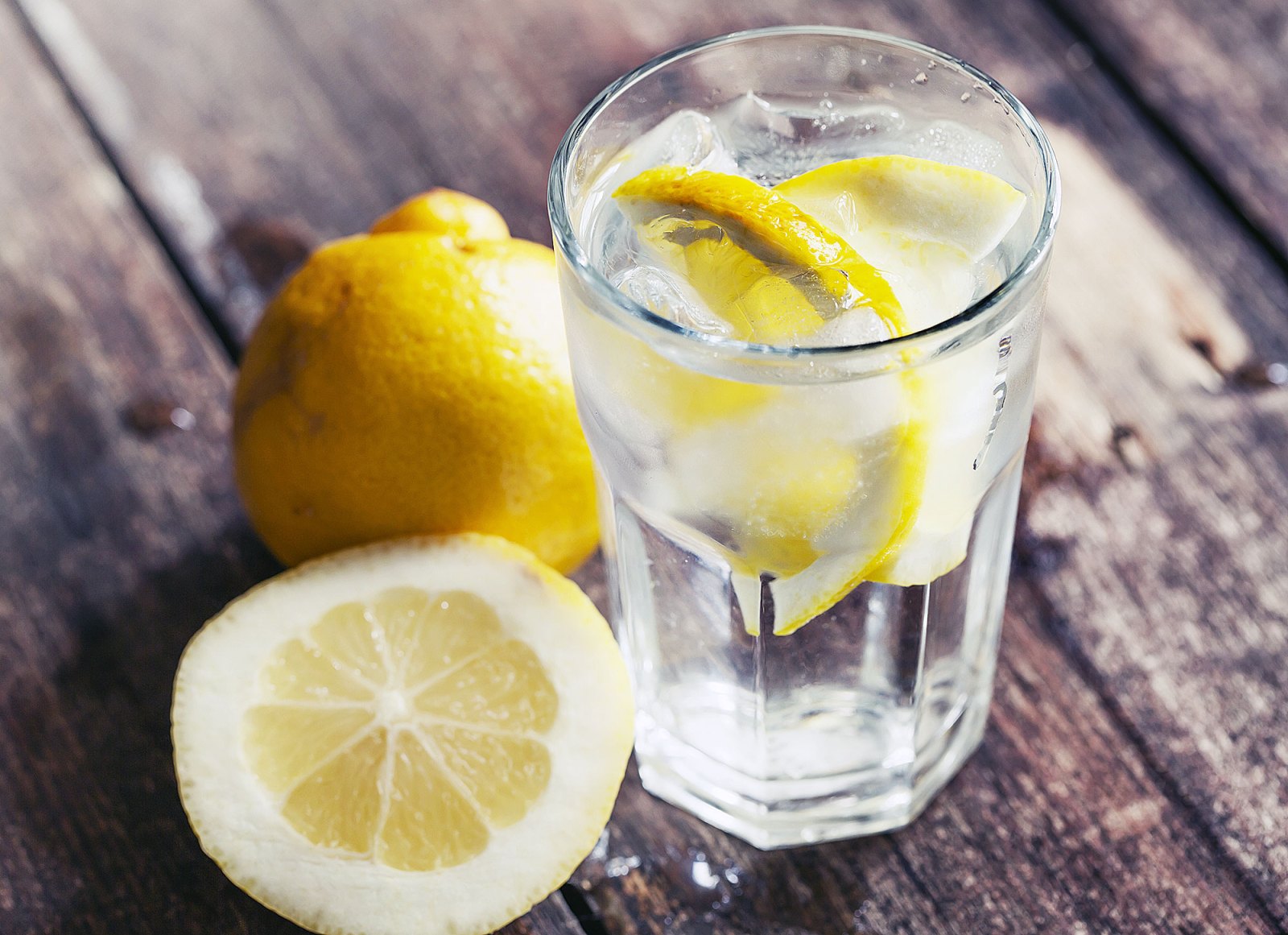 Gisele Bundchens Secrets to Staying in Shape Drinking Water with Lemon
