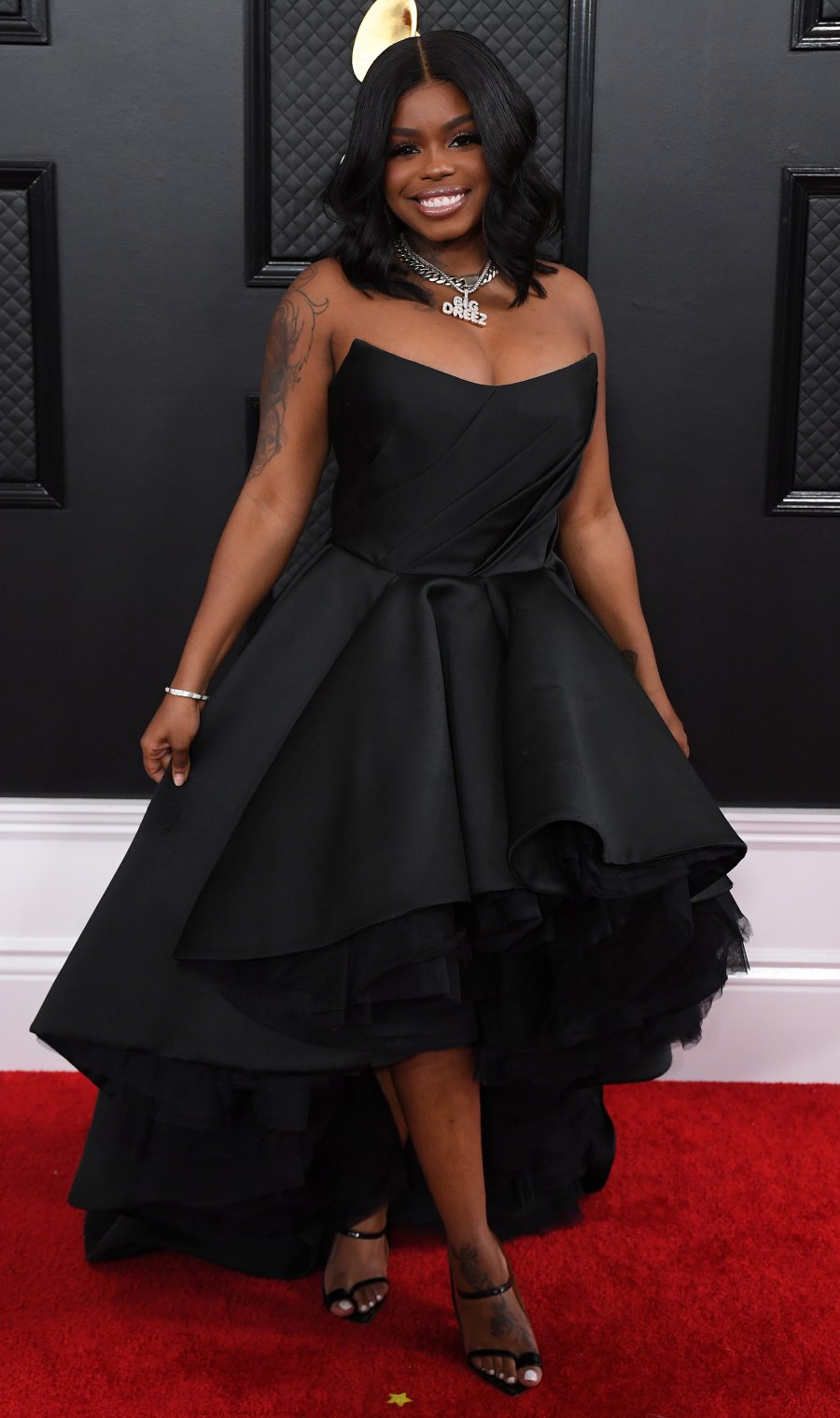 Grammys 2020 Red Carpet: See Celeb Dresses, Gowns, Fashion