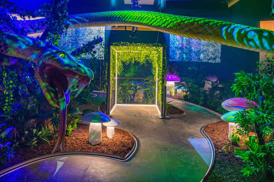 Inside-the-Britney-Spears-The-Zone-Pop-Up-Experience