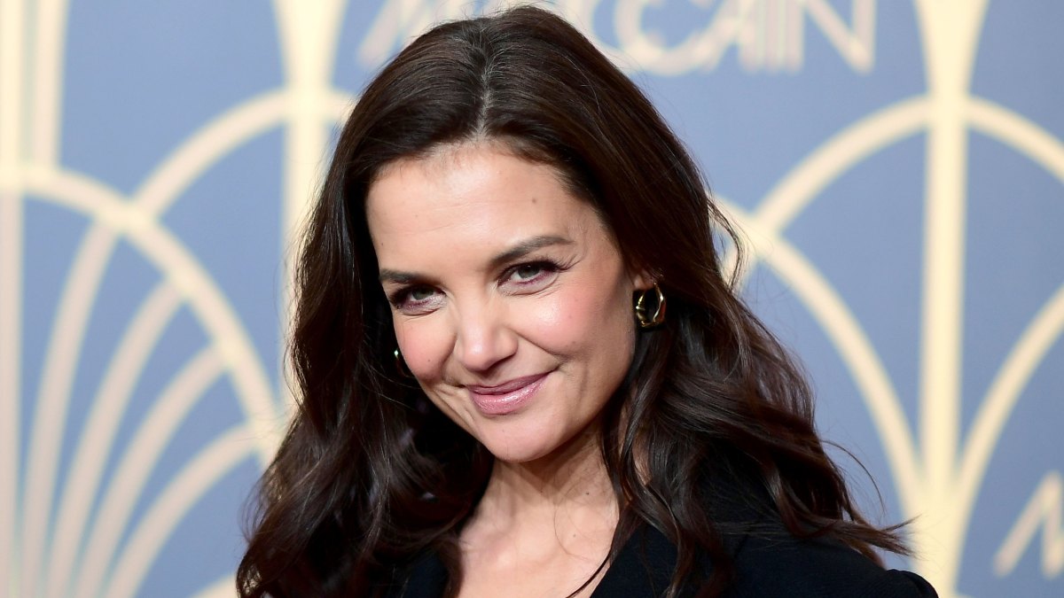 Jamie Foxx Jokes About His Love Life After Katie Holmes Split