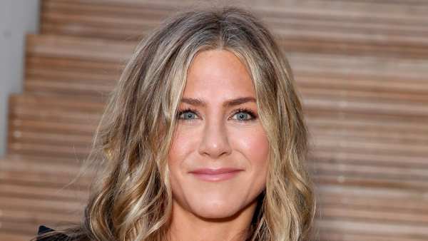 Jennifer Aniston Rings in New Year With Group Trip Mexico