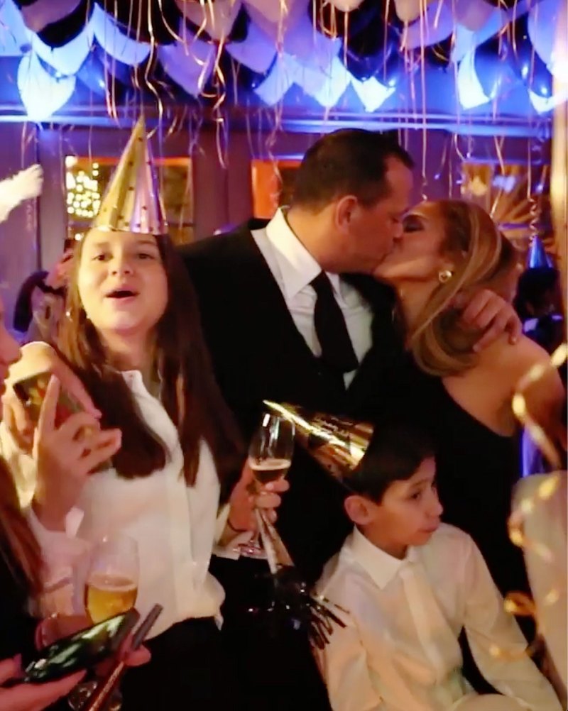 Alex Rodriguez and Jennifer Lopez Kissing How the Stars Celebrated New Years Eve 2020