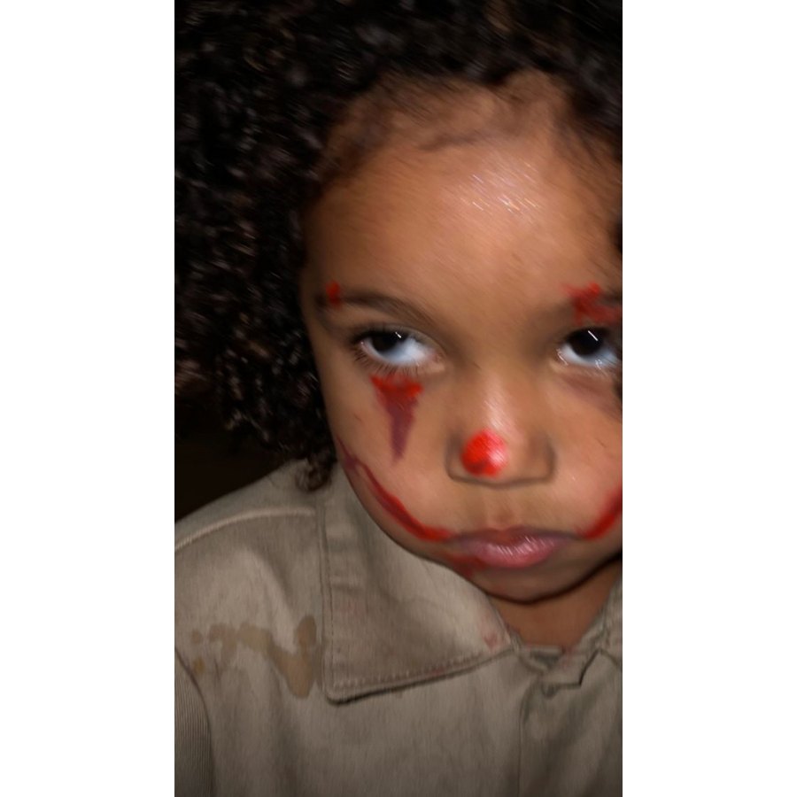 Kim-Kardashian’s-Daughter-North-Puts-Clown-Makeup-on-Siblings