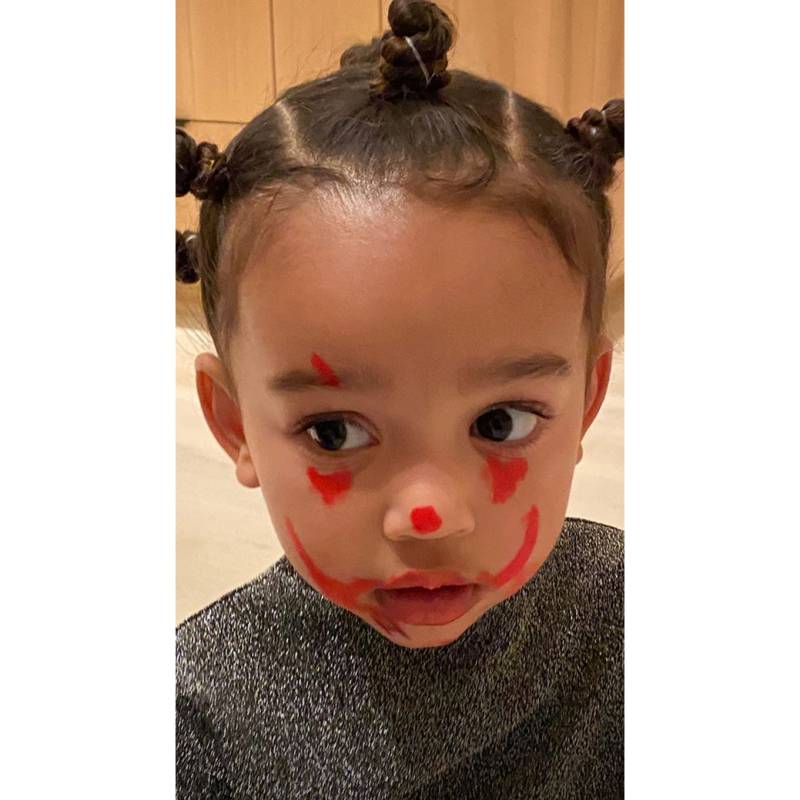 Kim-Kardashian’s-Daughter-North-Puts-Clown-Makeup-on-Siblings