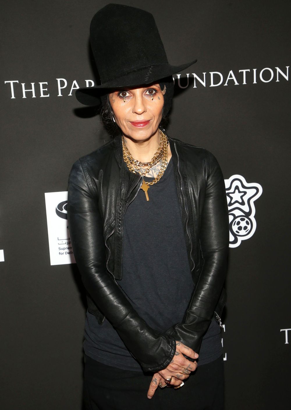 Linda Perry Is Correcting Her Parents Mistake Great Mom