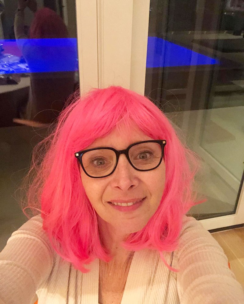 Lisa Kudrow in a Pink Wig How the Stars Celebrated New Years Eve 2020