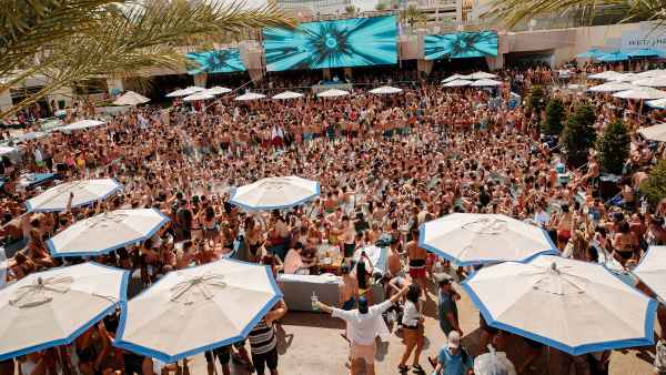 DJ Pauly D and Lil Jon Headlining Wet Republic's Pool Party in Las Vegas