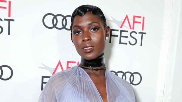 Pregnant Jodie Turner-Smith Poses Nude in Jamaica