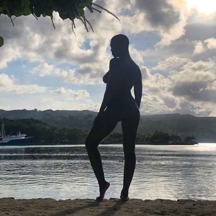 Pregnant Jodie Turner-Smith Poses Nude in Jamaica