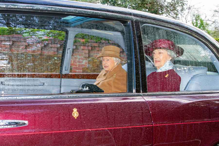 Queen Attends Sunday Service 1 Day Before Planned Meeting With Prince Harry, Prince Charles and Prince William