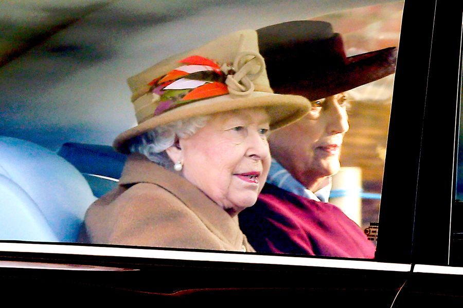 Queen Attends Sunday Service 1 Day Before Planned Meeting With Prince Harry, Prince Charles and Prince William