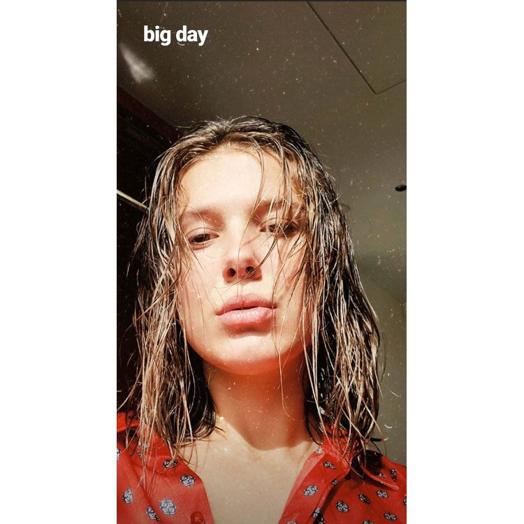 Millie Bobby Brown SAGs Stars Getting Ready