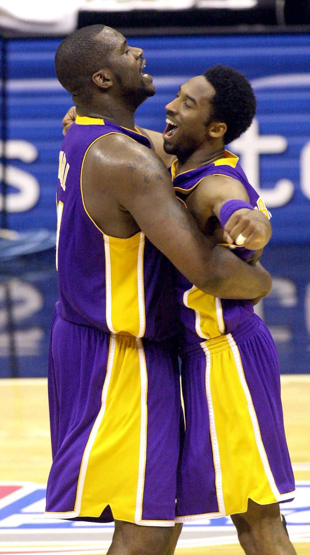 Shaquille O'Neal Pays Tribute To Kobe Bryant